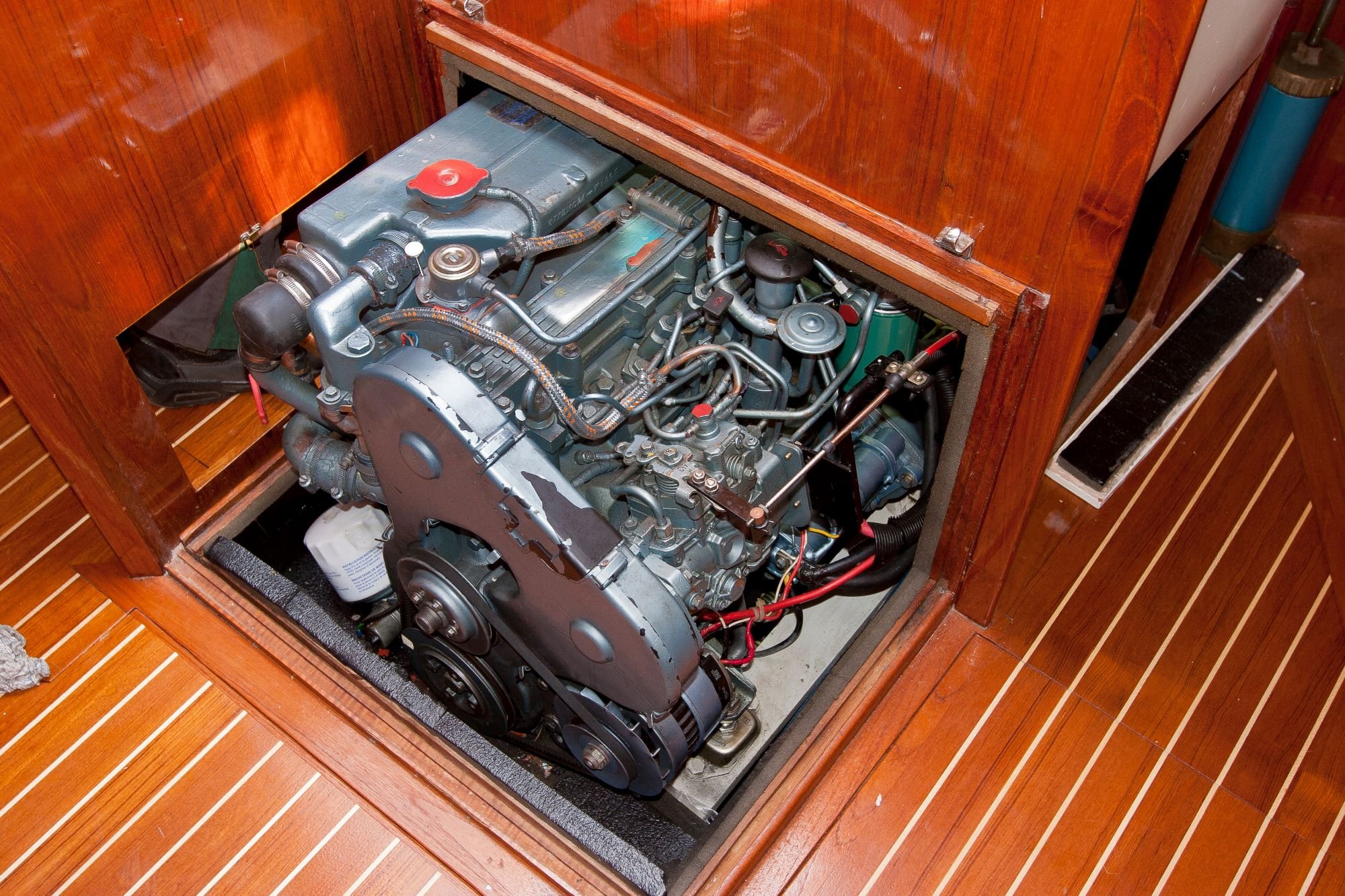 Your Guide to Boat Engine Troubleshooting in Kemah - Yescenters